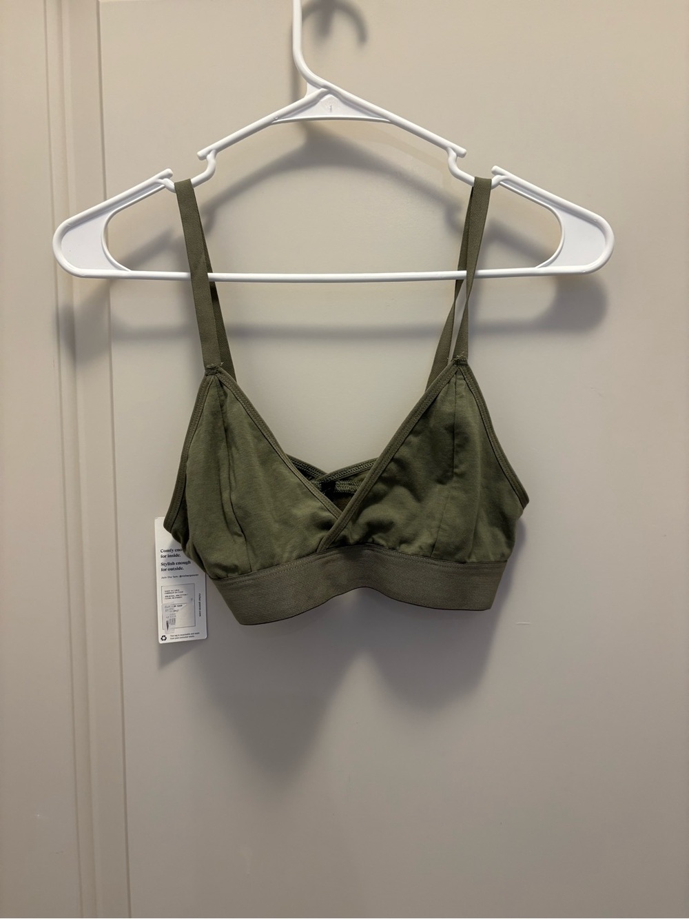 Richer Poorer Classic Bralette Size M Olive Army Green Unlined Wireless Bra NWT